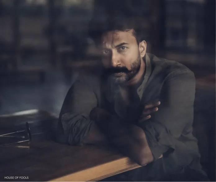 Dev to play Rao Bahadur Dev to play rao bahadur