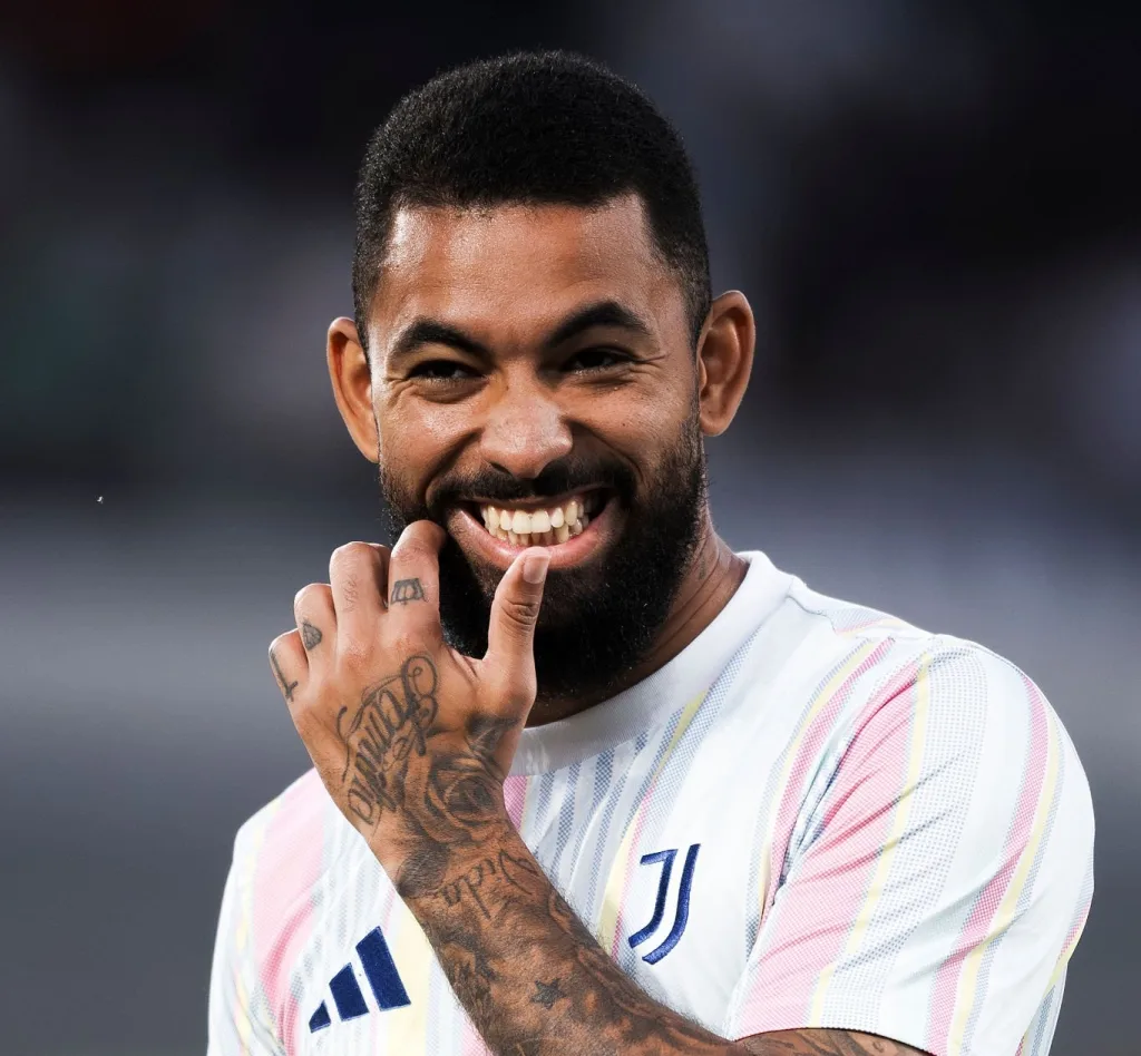 Douglas luiz to join forest