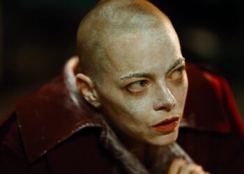 Emma stone in bugonia