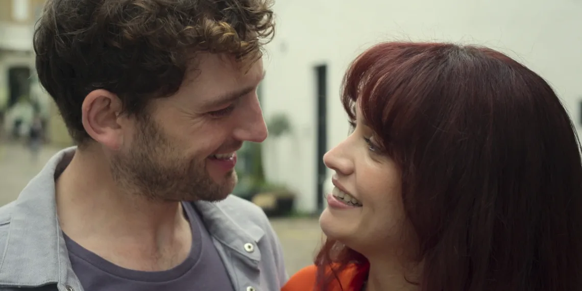 Laurie davidson and olivia cooke stars in the girlfriend on prime video