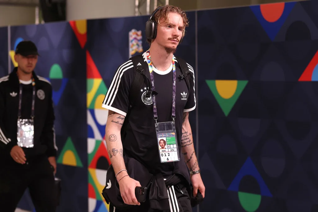 Nick woltemade to join newcastle