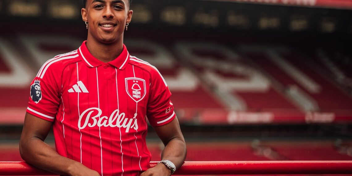 Omari hutchinson join nottingham forest
