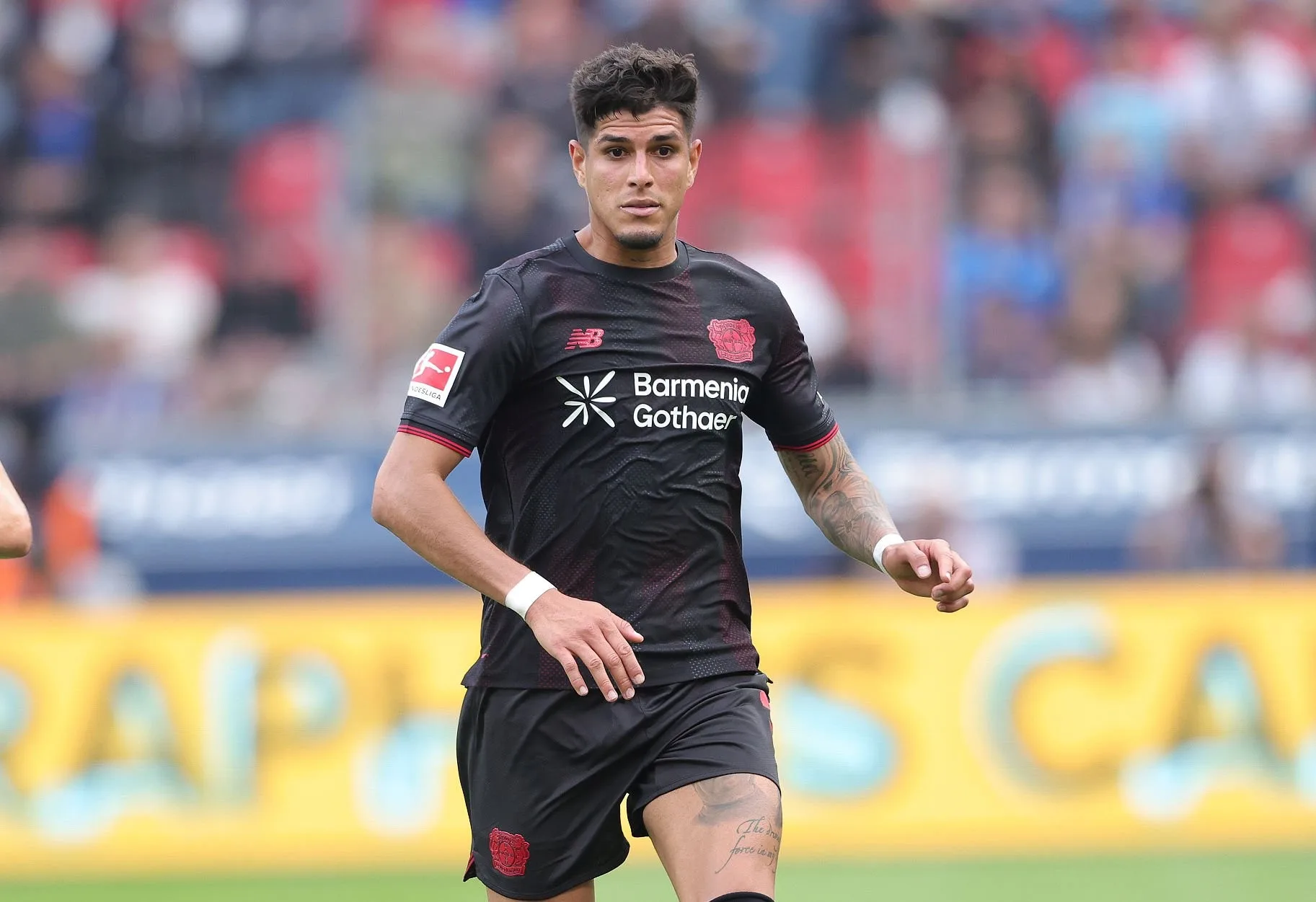 Piero hincapié to join arsenal