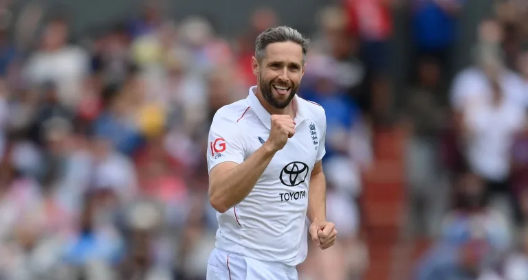 Chris Woakes Injury Blow Leaves England Vulnerable as Shoulder Scare Rocks Oval Test Against India