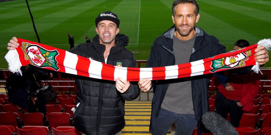 Wrexham fc owners ryan reynolds and rob mcelhenney