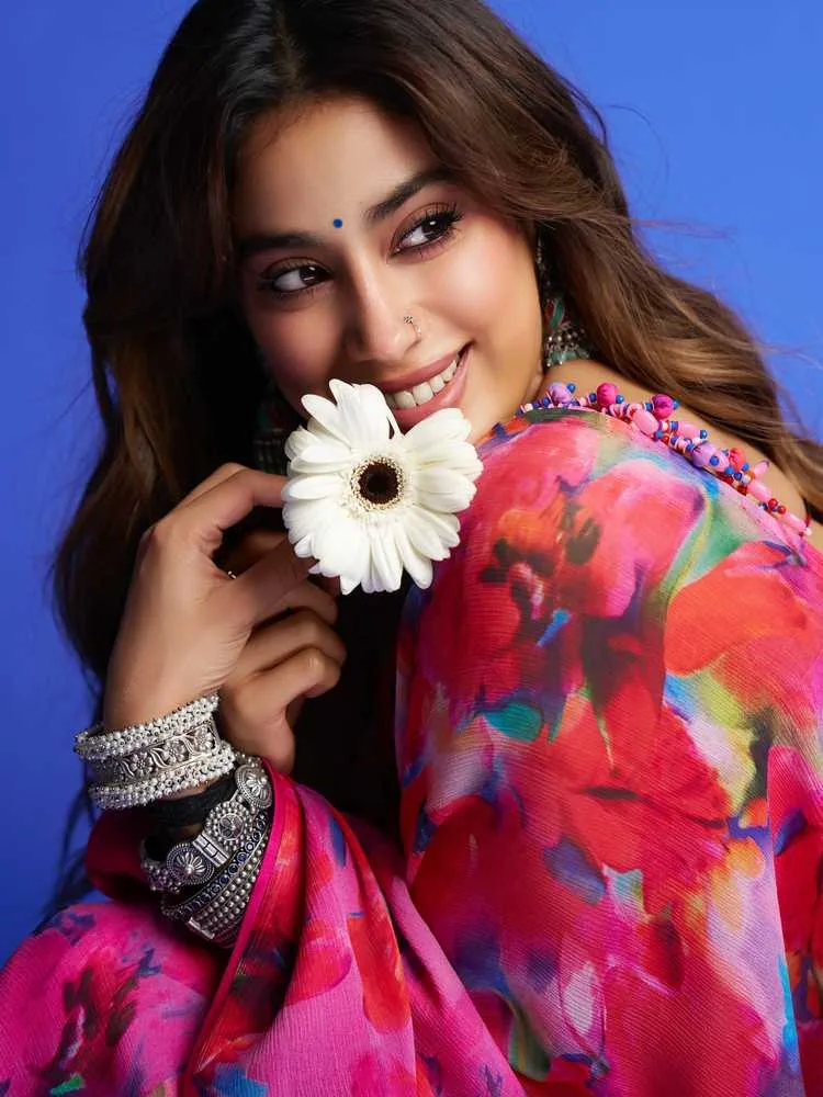 Janhvi Kapoor's Big 2025: Double Dose of Romance with 'Param Sundari' and 'Sunny Sanskari Ki Tulsi Kumari' 2 Image