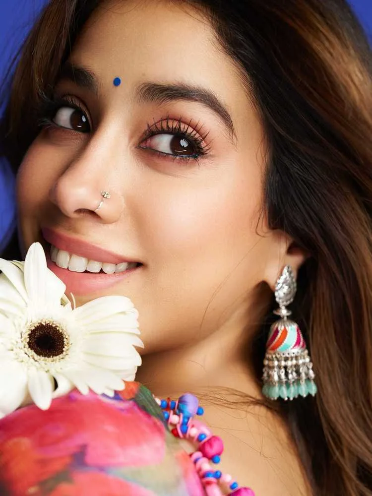Janhvi Kapoor's Big 2025: Double Dose of Romance with 'Param Sundari' and 'Sunny Sanskari Ki Tulsi Kumari' 3 Image