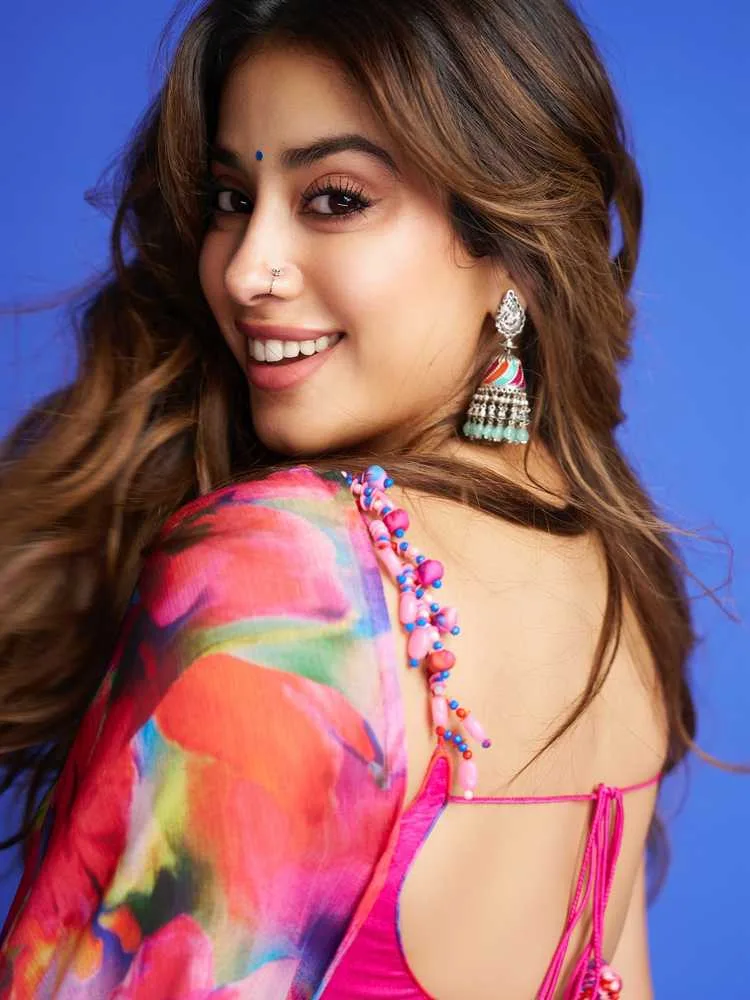 Janhvi Kapoor's Big 2025: Double Dose of Romance with 'Param Sundari' and 'Sunny Sanskari Ki Tulsi Kumari' 4 Image