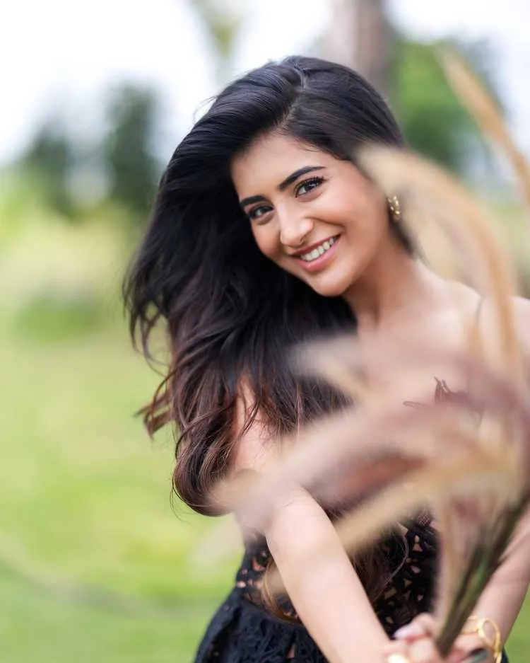 Rashi Singh 2025: From Air Hostess to Telugu Cinema's Rising Star 1 Rashi Singh