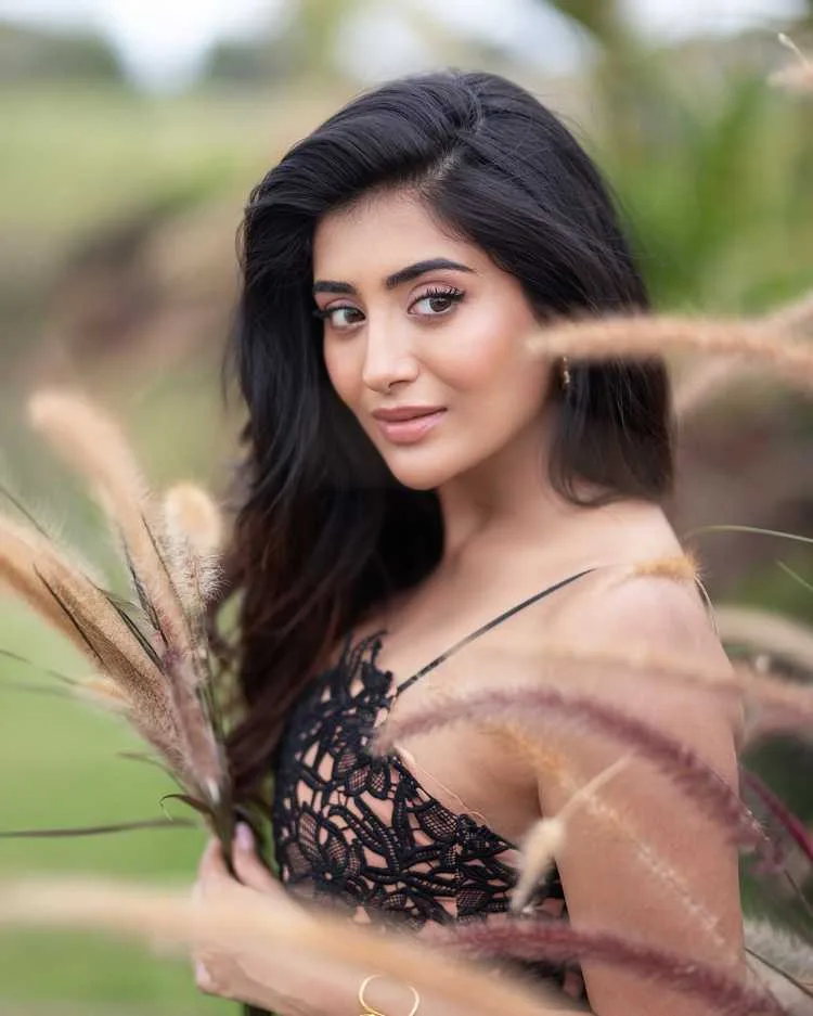 Rashi Singh 2025: From Air Hostess to Telugu Cinema's Rising Star 6 Image