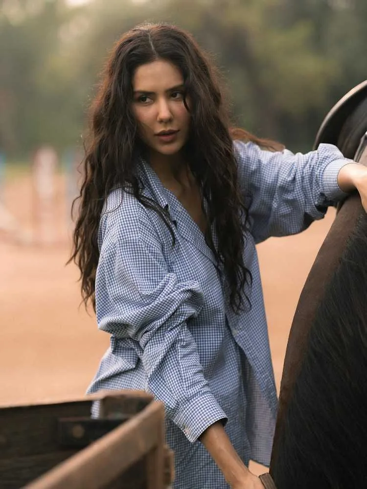 Sonam Bajwa: From Punjabi Cinema Queen to Bollywood's Rising Star - A Success Story 2 Image