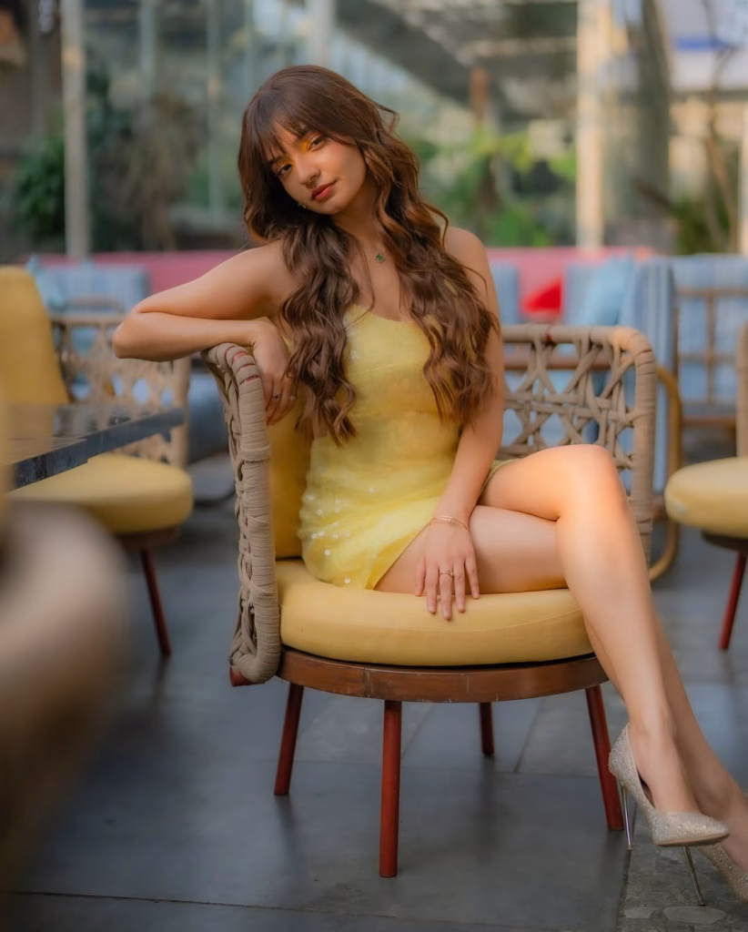 Anushka Sen Photos 