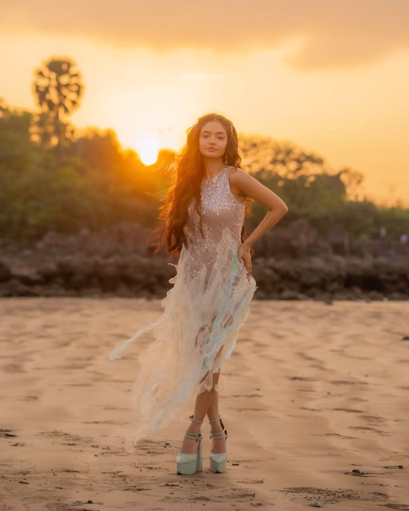 Anushka Sen Photos 