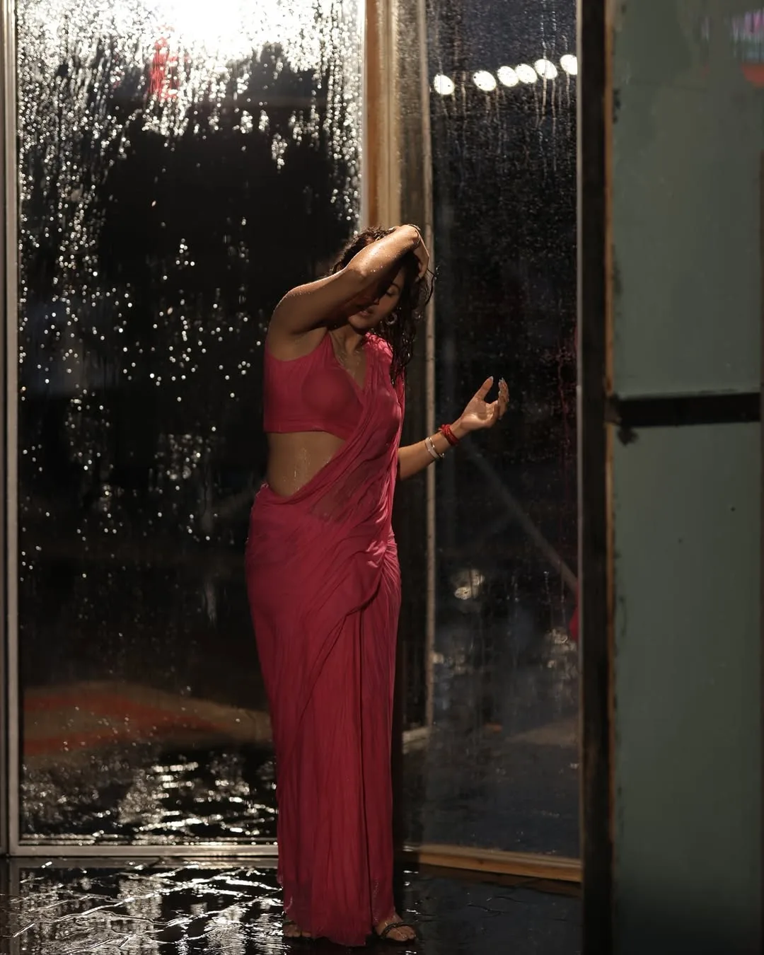 Anjali Arora Hot Pics