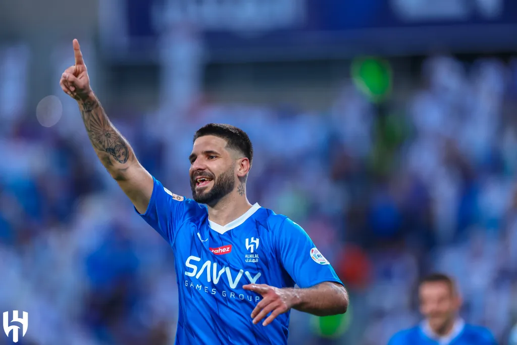 Aleksandar mitrovic leaves al hilal for al rayyan