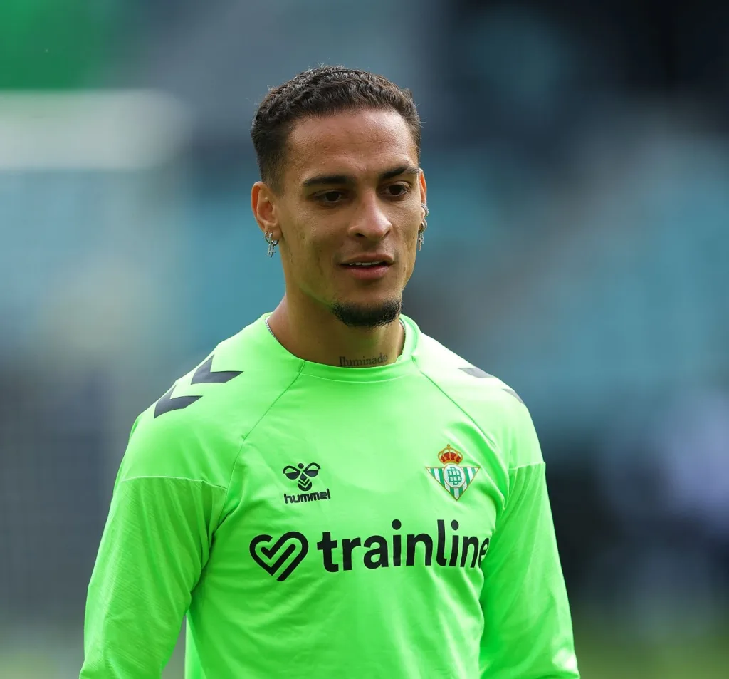Antony join real betis from man united