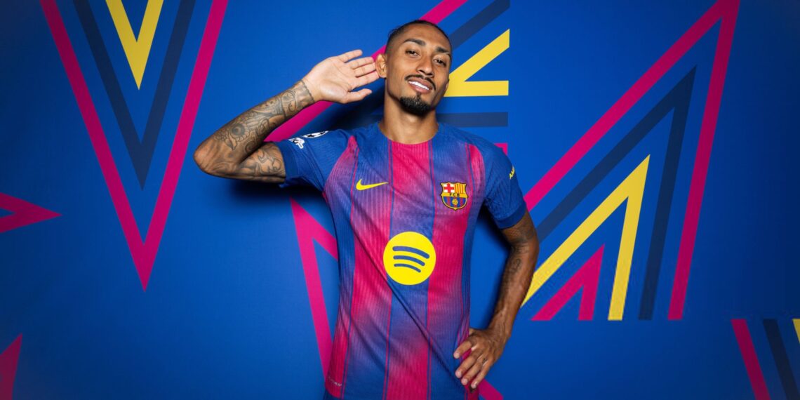 Barcelona's raphinha injured