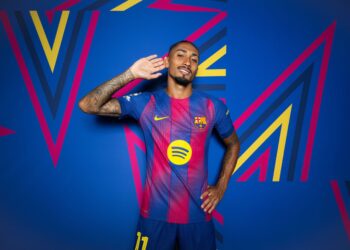 Barcelona's raphinha injured