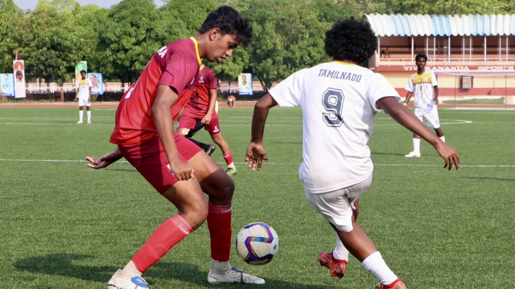 Bengaluru fc's divij surapaneni in action
