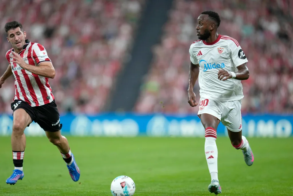 Dodi lukebakio to sign for benfica from sevilla
