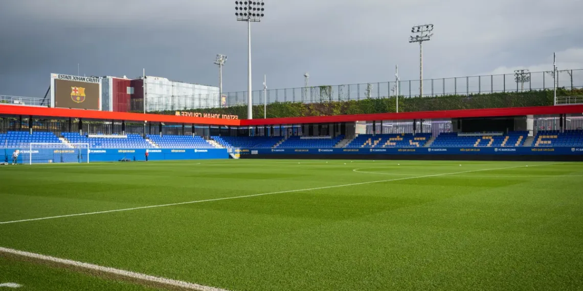 Fc barcelona v valencia to be played at the estadi johan cruyff