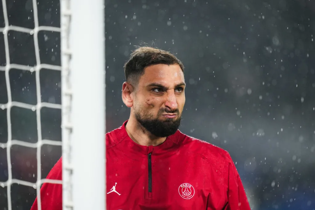 Gianluigi donnarumma joins city from psg