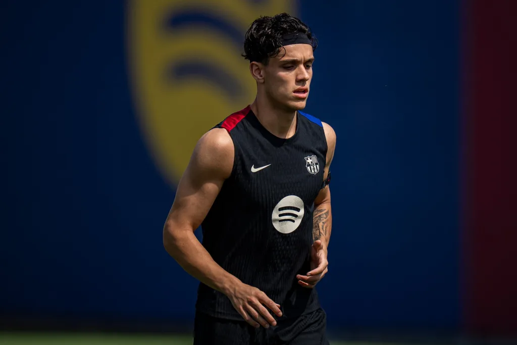 Hector fort to join elche