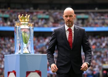 Leverkusen sack erik ten hag