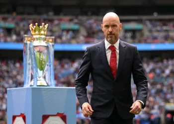 Leverkusen sack erik ten hag