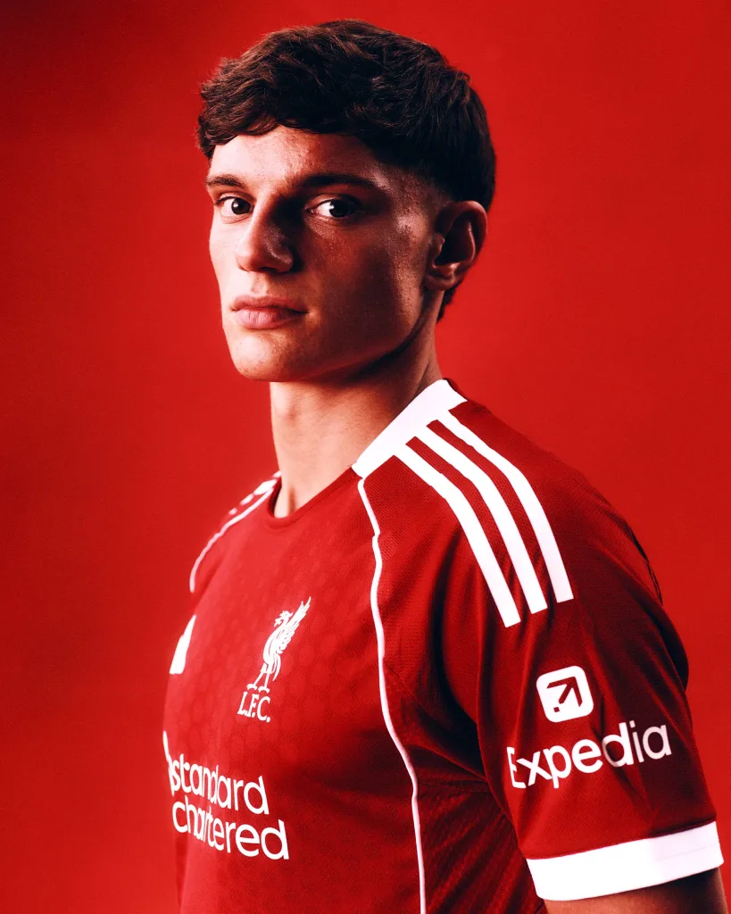 Liverpool star giovanni leoni out for 9 months after acl injury on debut