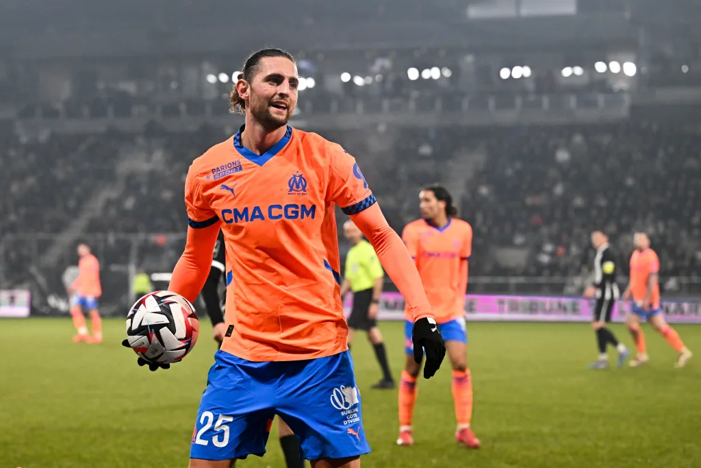 Rabiot joins milan from marseille