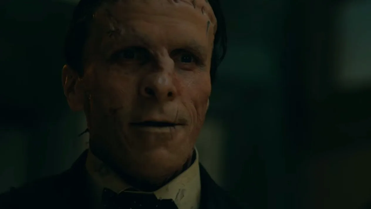 The bride trailer out