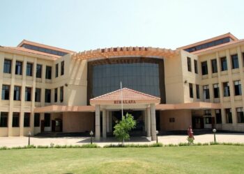 Top 10 colleges in india