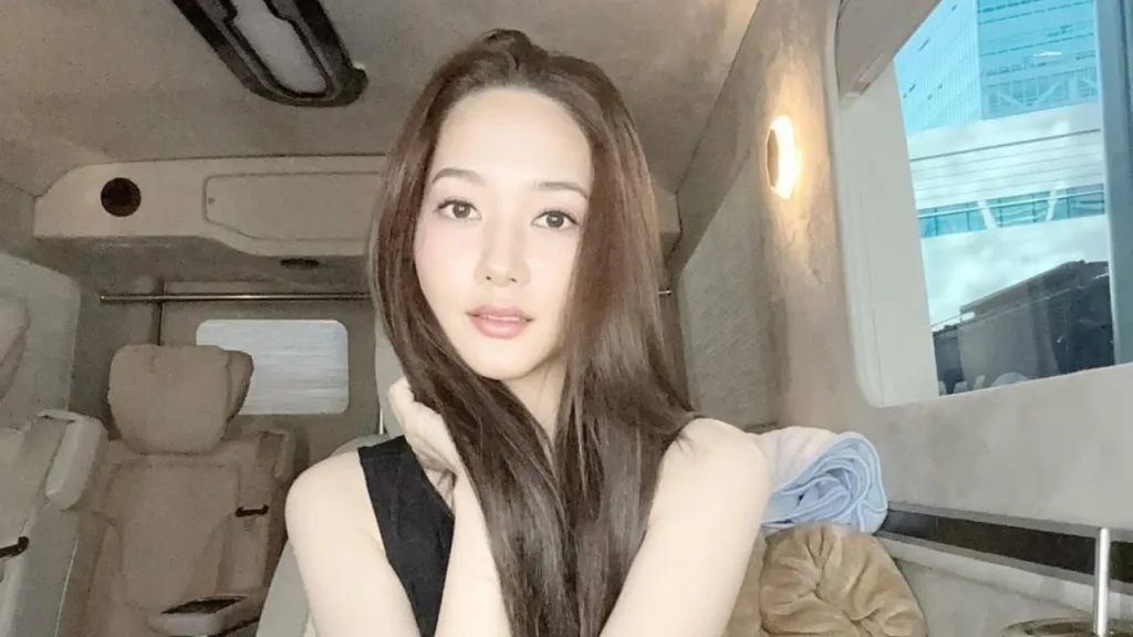 Park Min Young Breaks Romance Pattern in Confidence Queen & Dreams of India Fan Meeting 1 Park Min Young