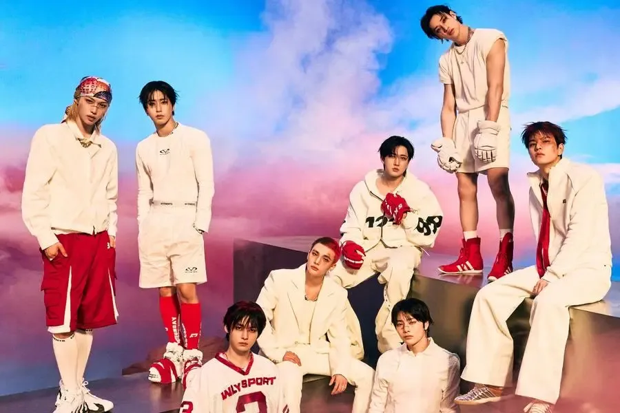 Stray Kids' KARMA Makes History: First Album to Spend 2 Weeks in Billboard 200 Top 4 2 Image