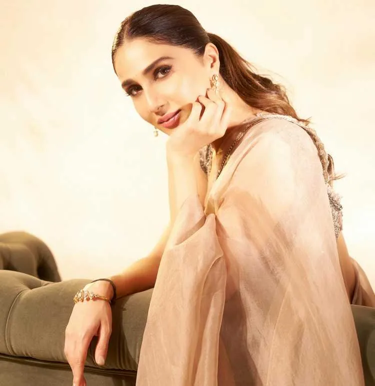 Vaani Kapoor's International Romance: "Abir Gulaal" with Fawad Khan Finally Arrives in September 2025 8 Image