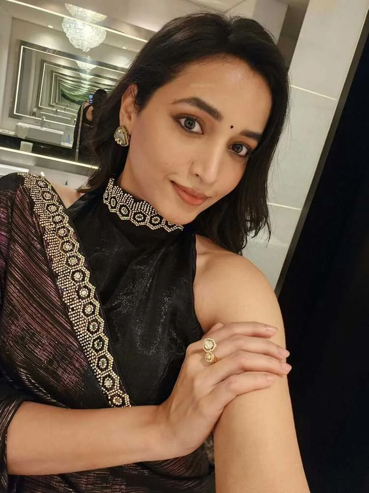 Srinidhi Shetty's Strategic Evolution: From KGF's Reena to HIT 3's Mrudula - A Star Reborn 4 Image