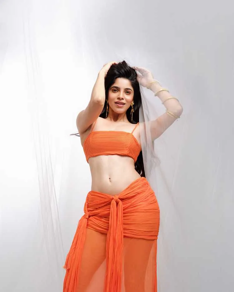 Divyabharathi: The Rising Tamil Actress Making Waves in South Indian Cinema 4 Image