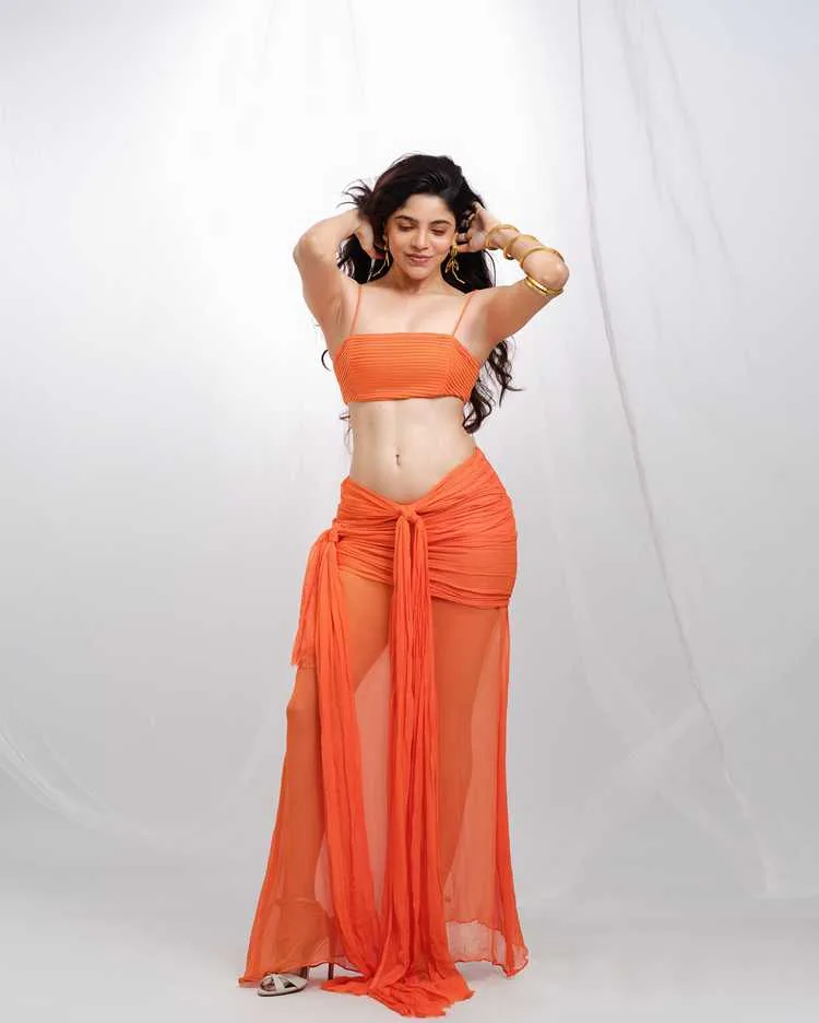 Divyabharathi: The Rising Tamil Actress Making Waves in South Indian Cinema 3 Image