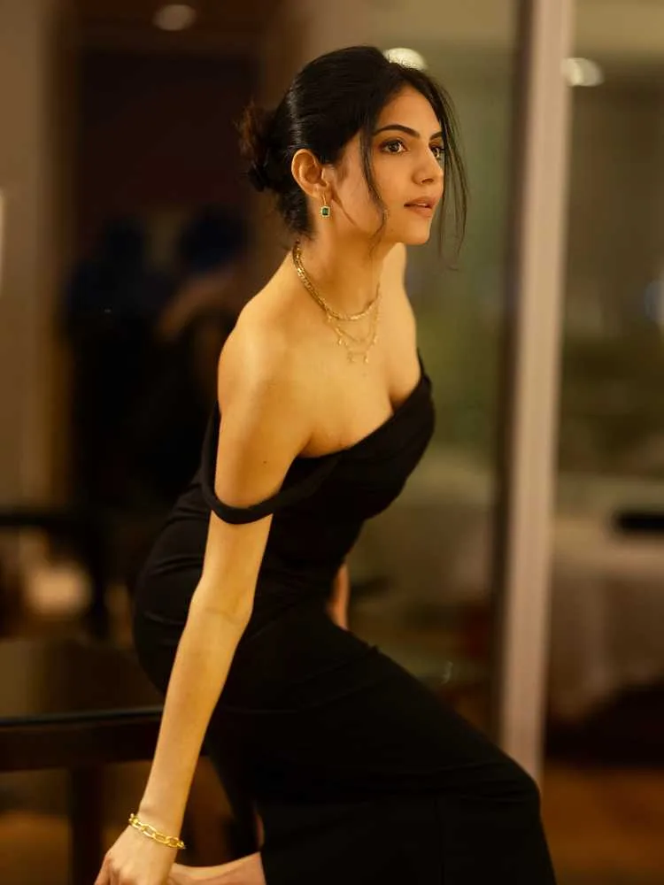 Misha Narang's Latest Photo Gallery: Rising Telugu Actress Captivates Fans with Stunning New Photoshoot 2 Image
