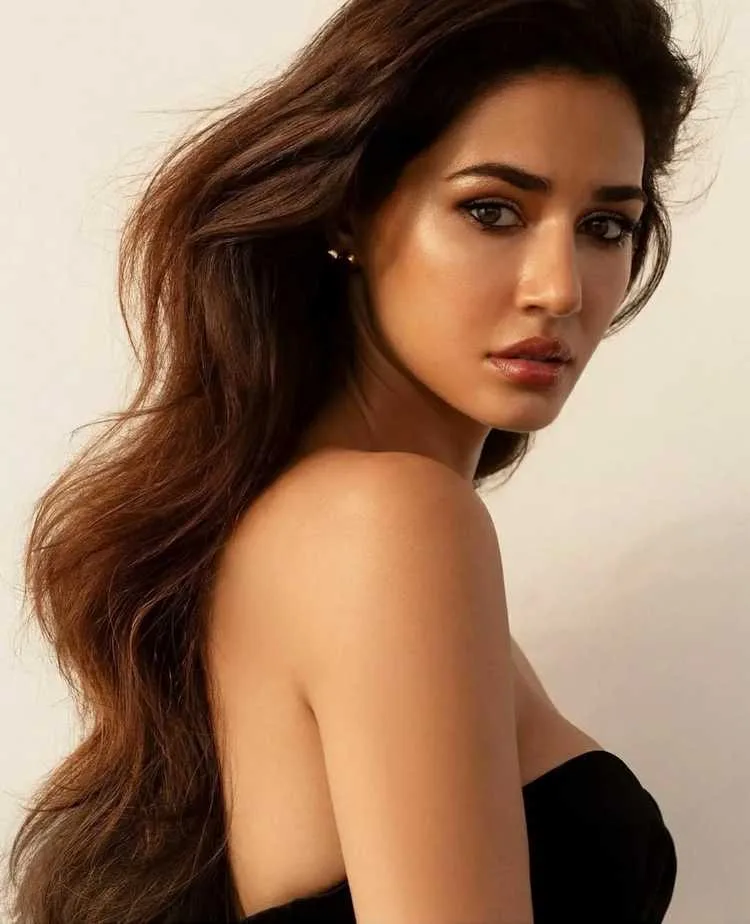 Disha Patani: Bollywood's Fitness Icon and Social Media Queen - Complete Profile 2025 1 Disha Patani