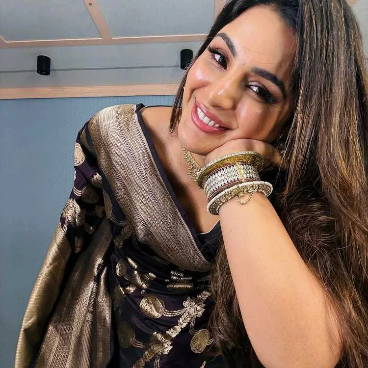 Samyuktha Menon: South India's Multi-Lingual Acting Sensation and Award Winner 5 Image