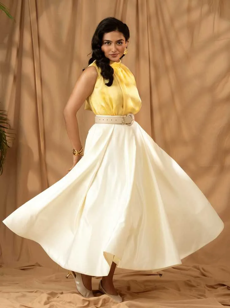Mamitha Baiju: Rising Star of Malayalam Cinema Shines Bright 6 Image
