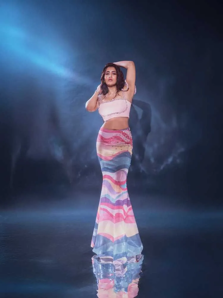 Rashi Singh: From Air Hostess to Telugu Cinema's Rising Star in 2025 7 Image