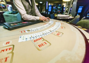 Why Middle Eastern players prefer online live table games over other formats