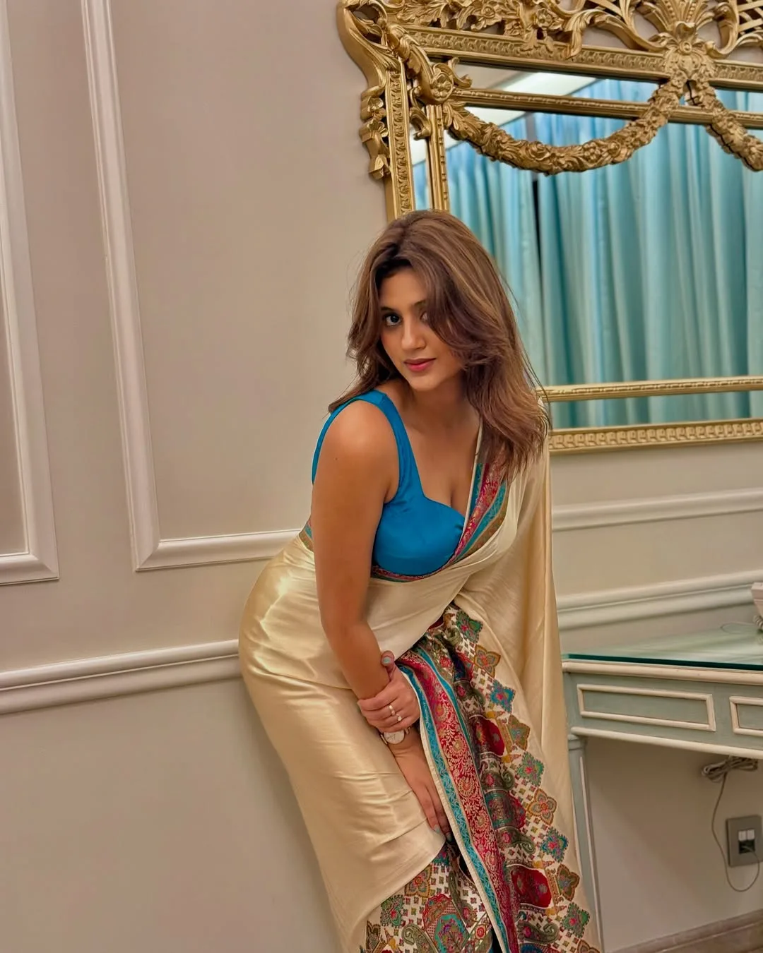 Anjali Arora Hot Pics