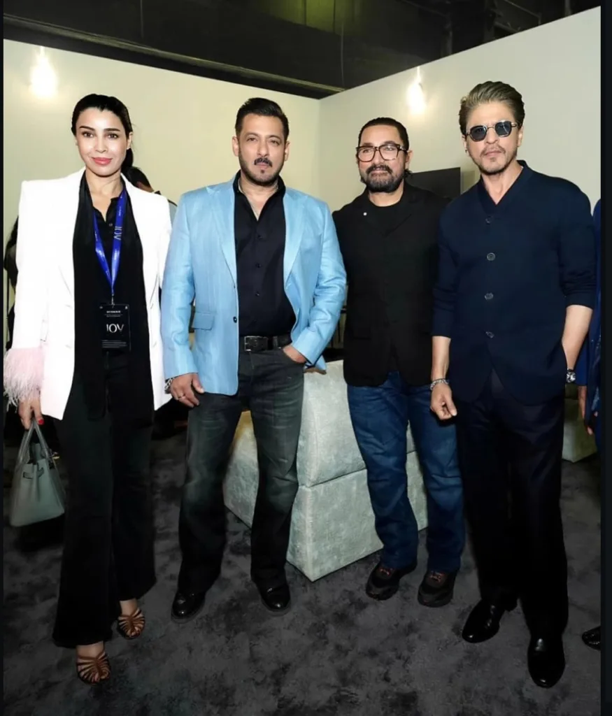 Shah Rukh Khan Joins Salman and Aamir in Historic Saudi Arabia Reunion 1 Shah Rukh Khan Joins Salman and Aamir in Historic Saudi Arabia Reunion
