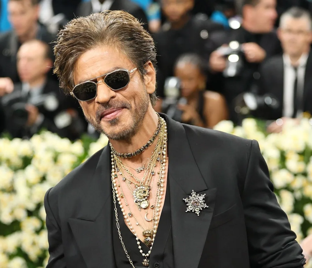 Shah Rukh Khan Joins Salman and Aamir in Historic Saudi Arabia Reunion 2 Shah Rukh Khan 1 Shah Rukh Khan Joins Salman and Aamir in Historic Saudi Arabia Reunion