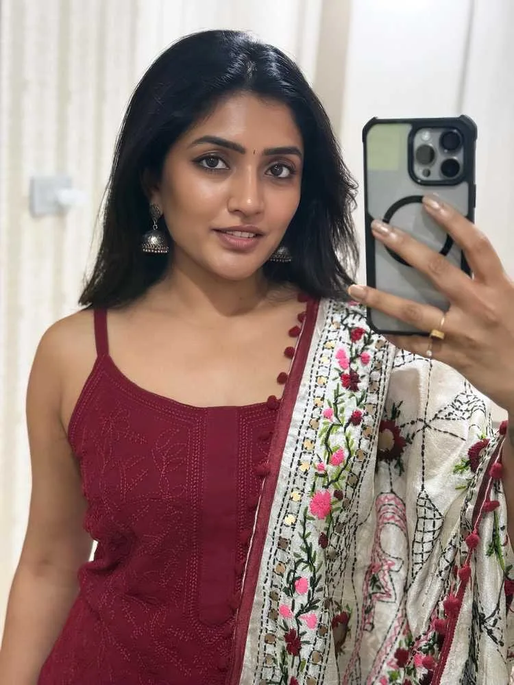Eesha Rebba: The Bold Actress Conquering Tollywood and Hindi Cinema