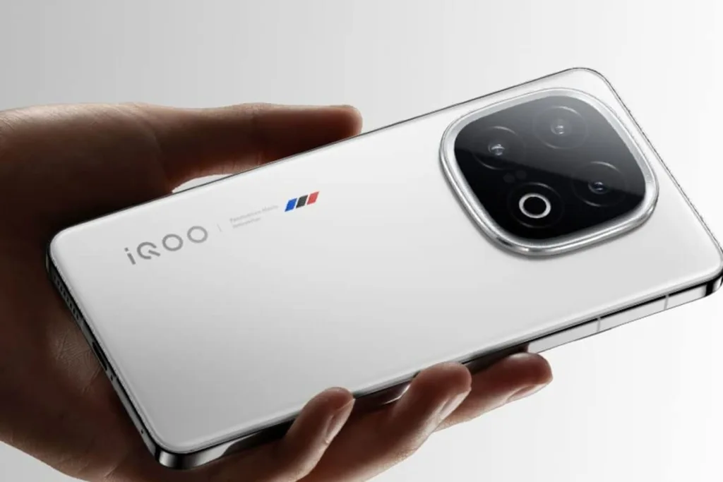 iQOO 15: क्रॉसफ़ायर 1 में 2K + 144FPS सपोर्ट करने वाला पहला फ़ोन आईक्यूओओ 15